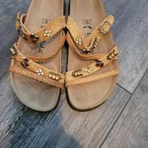 Betula sandal